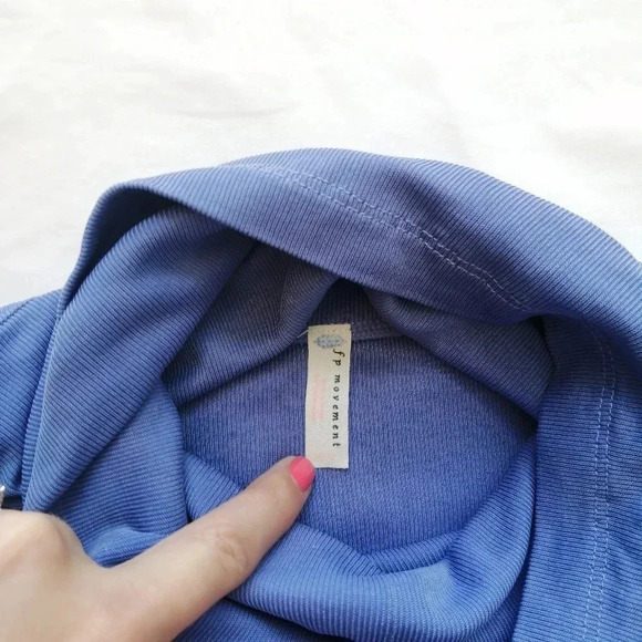 FP Free People Movement Ribbed Cowl Neck Long Sleeve Ruched Arm Periwinkle XS - Picture 11 of 16